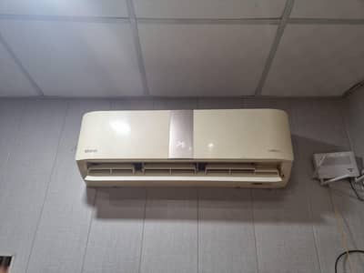 Orient 1.5 ton ac (inverter)