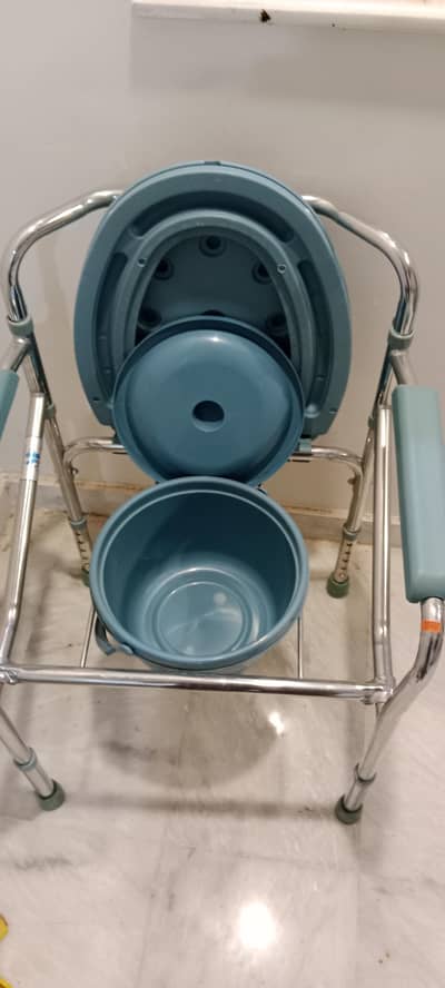 commod chair
