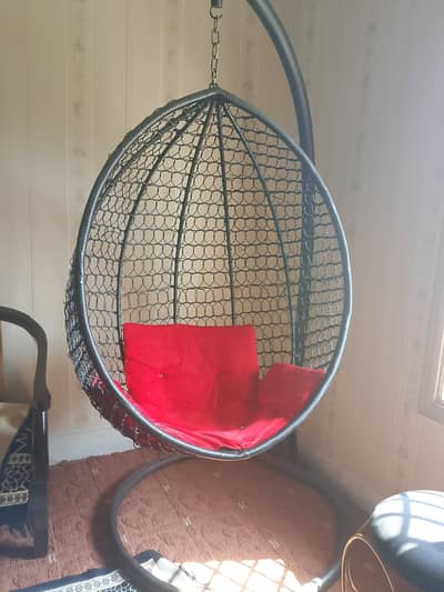 HANGING CHAIR