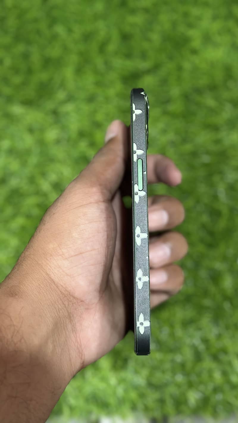 Iphone 13 2