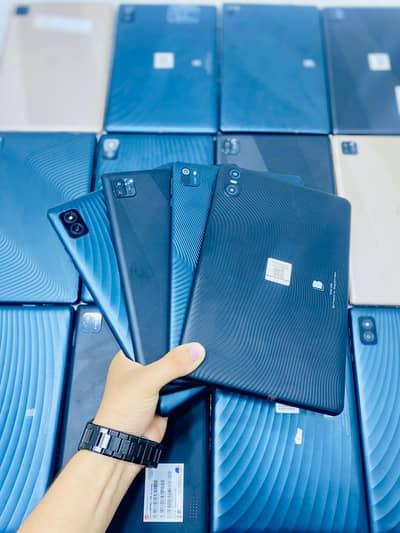 BLU Tablet Astro 10R | 3GB & 32GB | 6000 Mah Battery