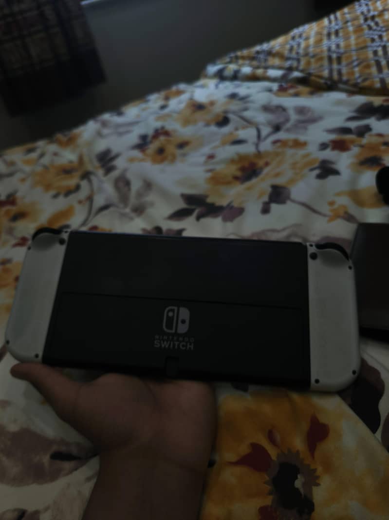 Nintendo switch oled 1 1