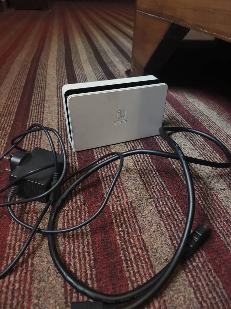 Nintendo switch oled 1 3