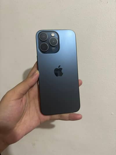 Exchange IPhone 15 Pro Max Factory Unlocked Water Pack