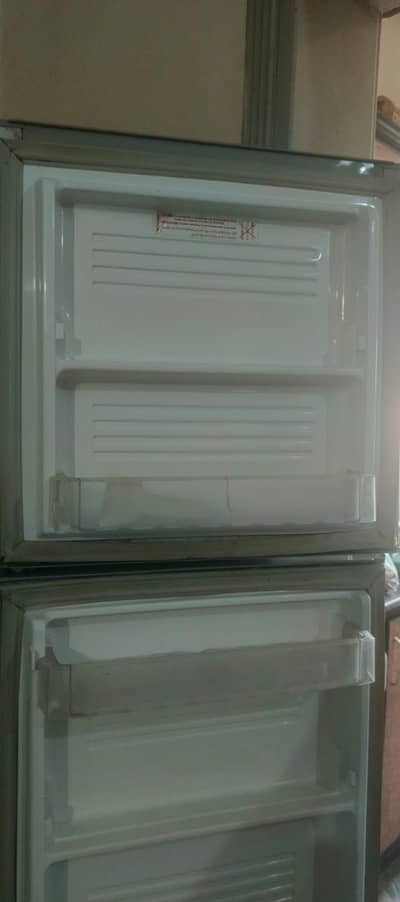 pel fridge with stabilizer