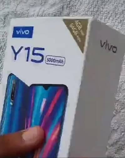 VIVO Y15  4-64