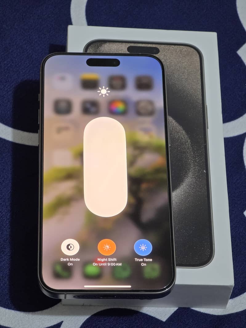 Iphone 15 pro max 3