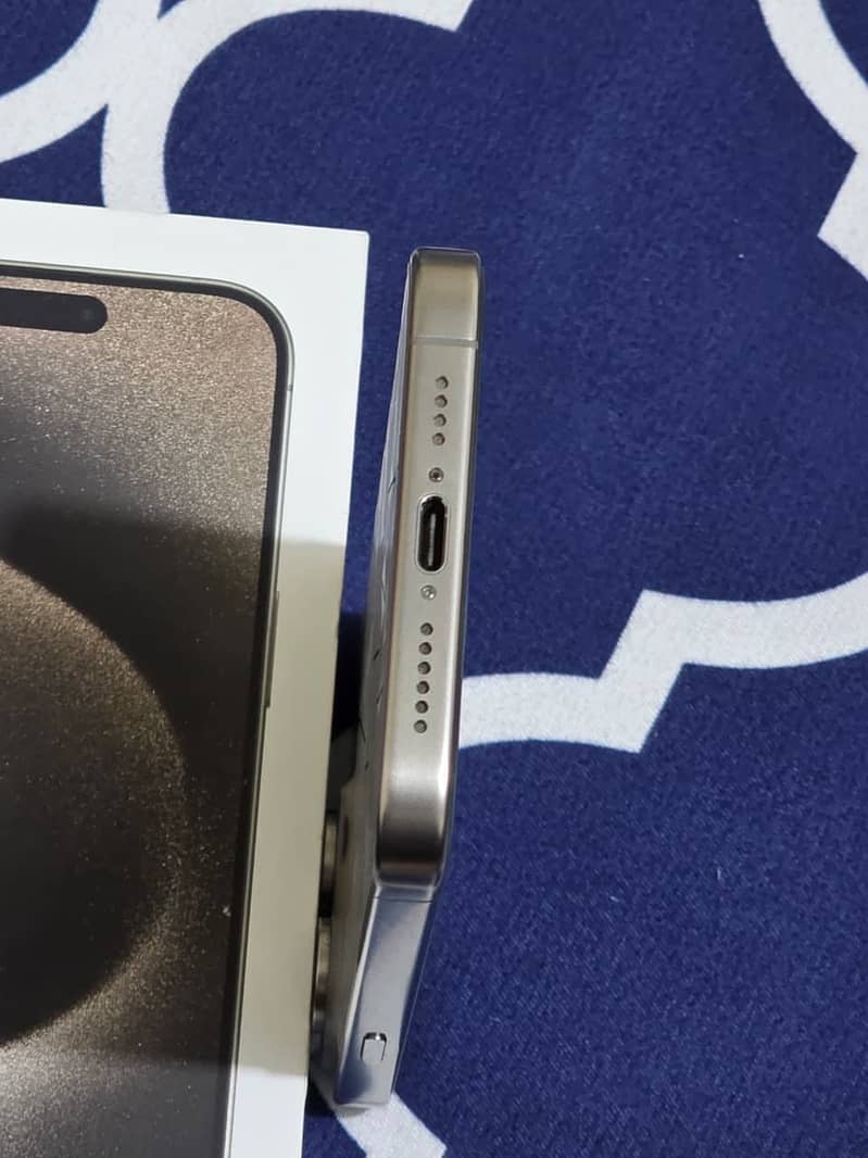 Iphone 15 pro max 7
