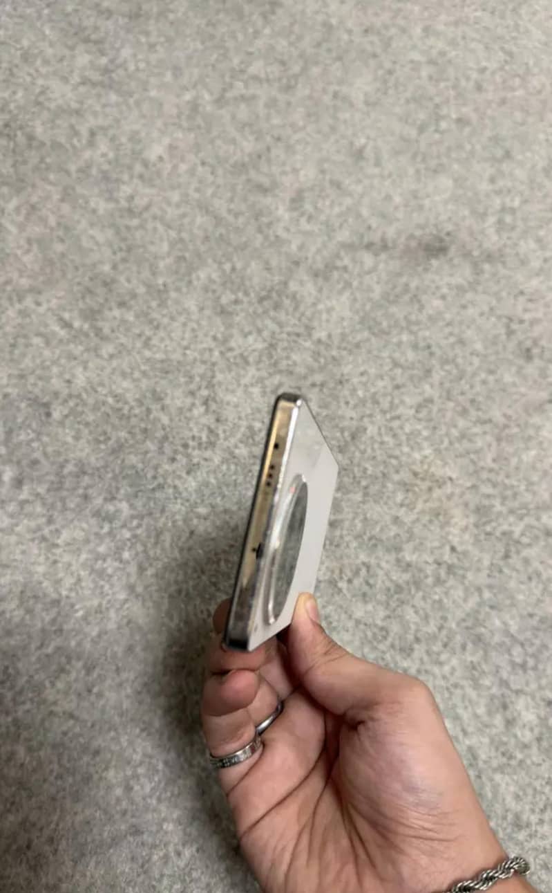 Tecno camon 30 5