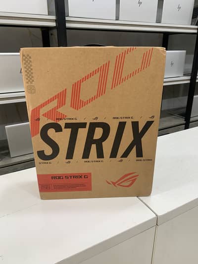 Asus Rog G16 AMD Ryzen 9 8940HX Rtx 5070 8GB Dedicated Card