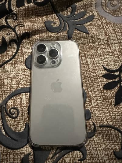 Iphone 15 pro natural titanium 128gb jv 87BH 10/10 condition waterpack
