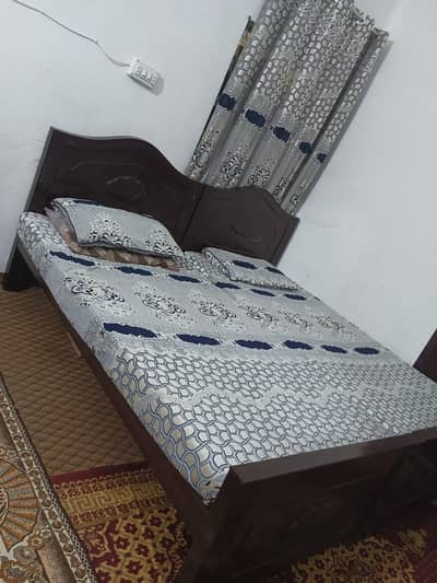 2 single bed wood with good quality