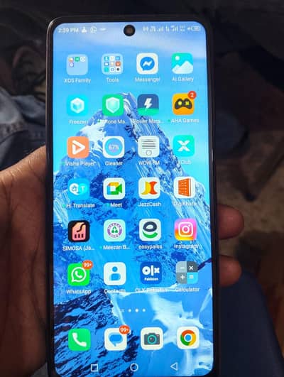 Infinix note 10 pro. . . . . . +8 GB . . 128 GB