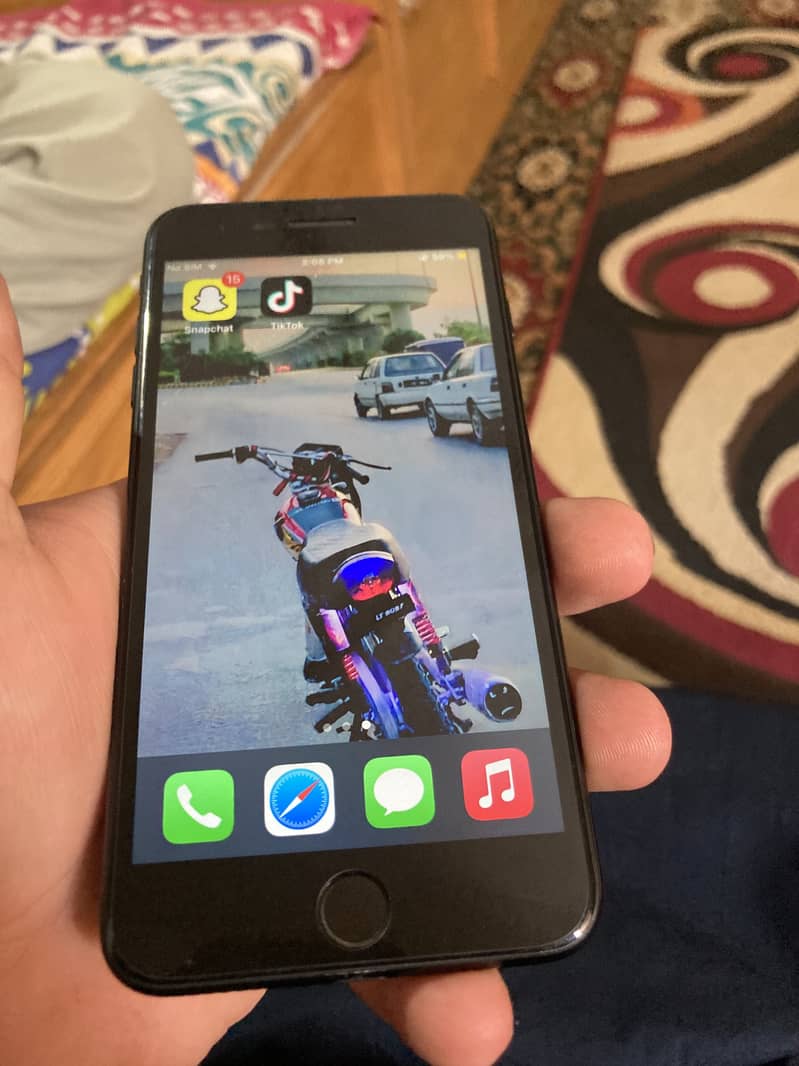 Iphone 7plus 9/10 exchange possible 1