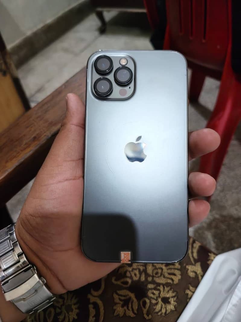 12 pro max 4