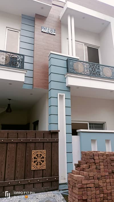 5 Marla house available for sale in Gulraiz Housing Scheme