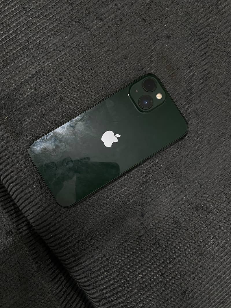 iPhone 13 0