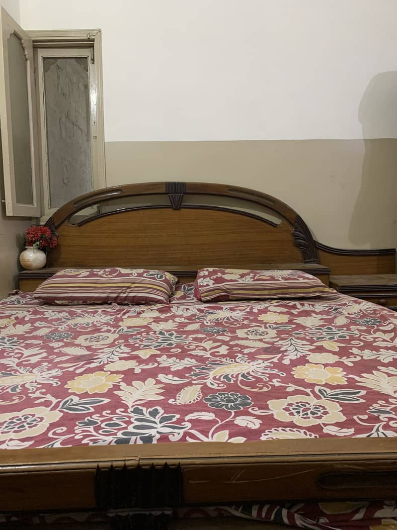 Double bed - good condition 4