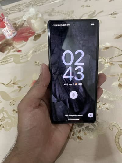 Google 7 ladies use mobile bilkul fit bulbul ka bacha koi msla ni