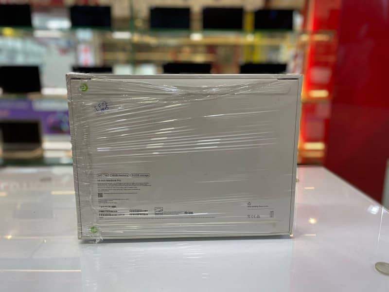 MacBook Pro M5 2