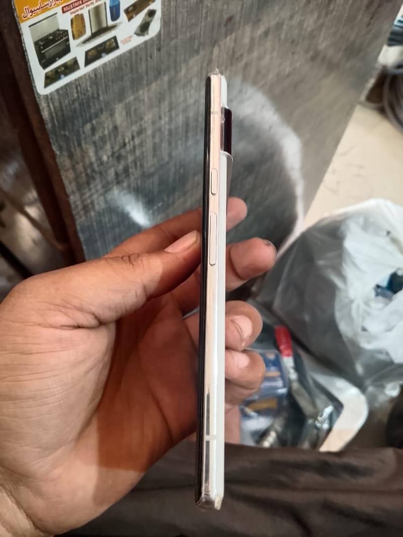 Google Pixel 6 Pro 2