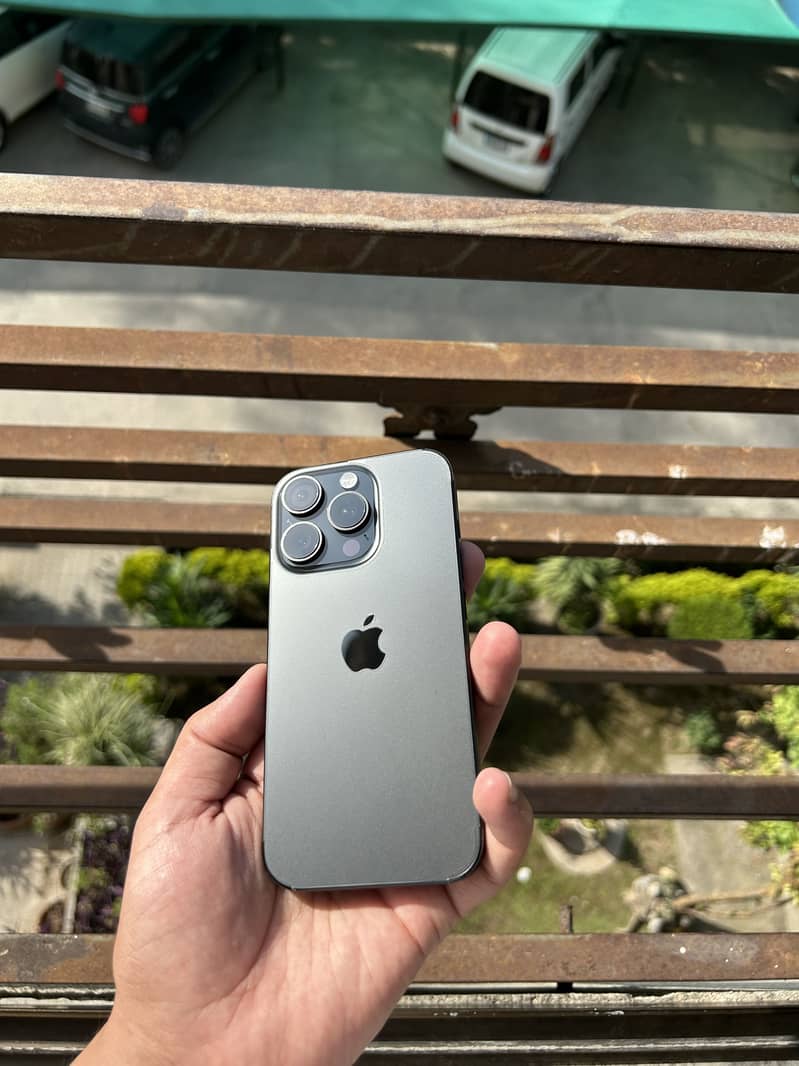 iphone 16 pro 0