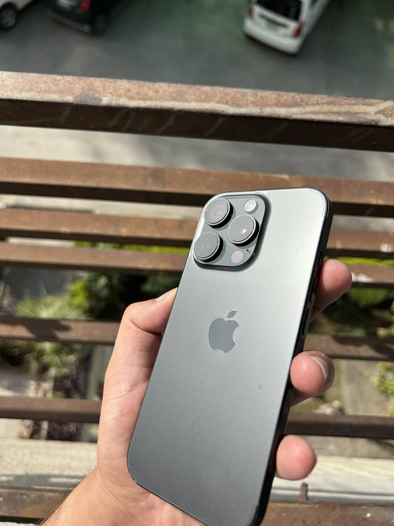 iphone 16 pro 2
