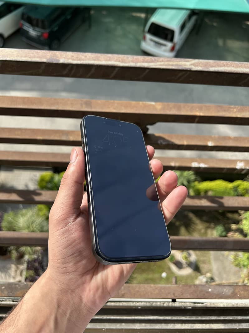 iphone 16 pro 3