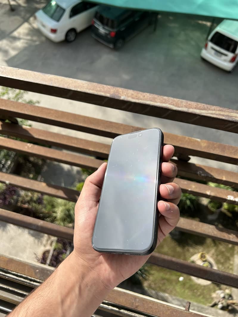 iphone 16 pro 4