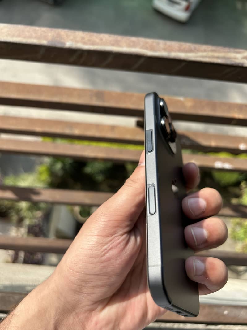 iphone 16 pro 5