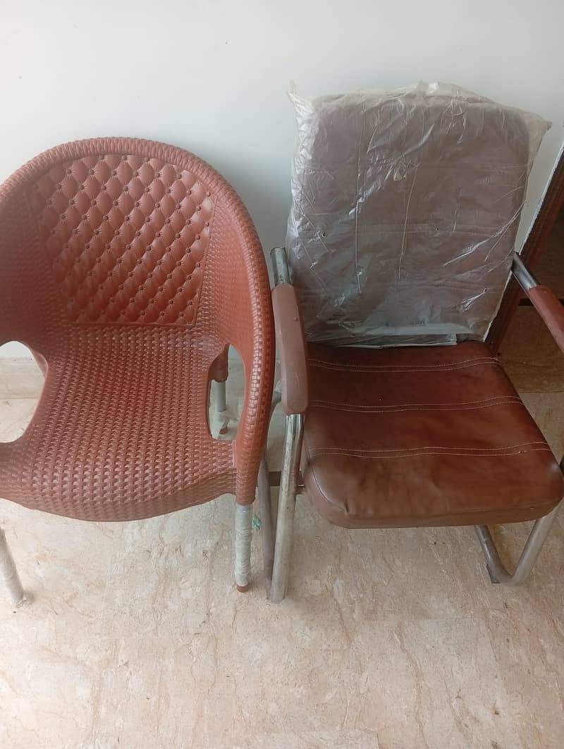 Chair's 3