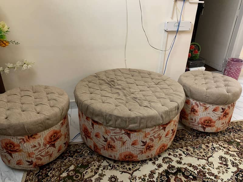 Large Round Sofa 5