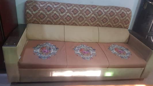 3+1+1 seated Sofa Set