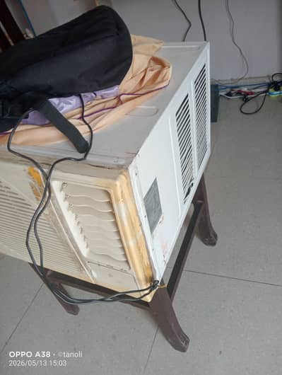 . 75 Ton Window AC In Great Condition