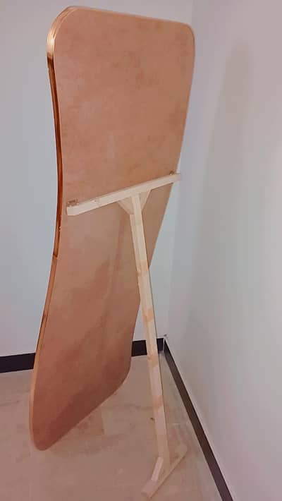 Mirror/ Use Clothes good condition