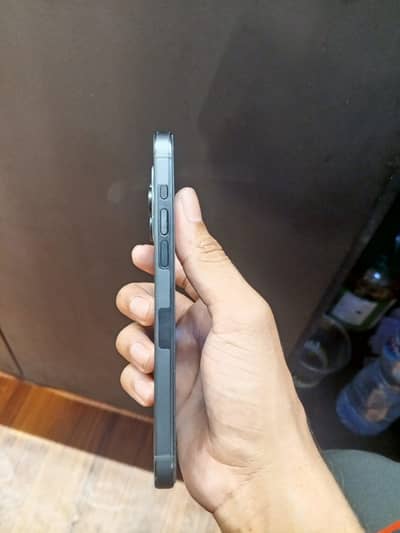 iPhone 15 Promax jv