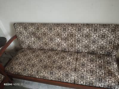 *5 seater sofa set - Solid wood frame like new condition*