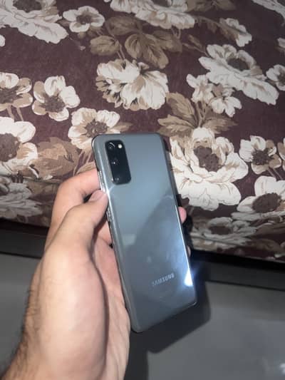 Samsung S20 ( 128 Gb Only Kit )
