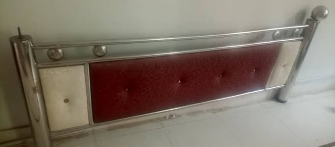 bed sale Karna hai 20000