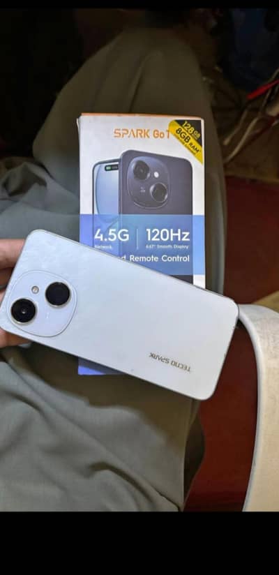 Tecno spark go1 8gb ram 128 gb room