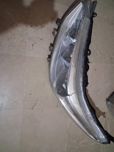 Toyota yaris front light