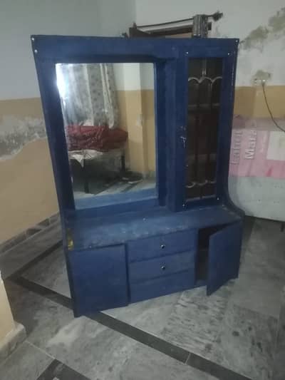 dressing table