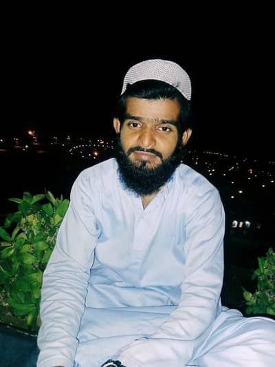 I'm online Quran and basic English and Arabic teacher
