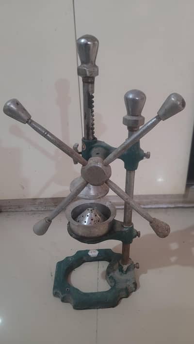 manual juicer for home and commercial use