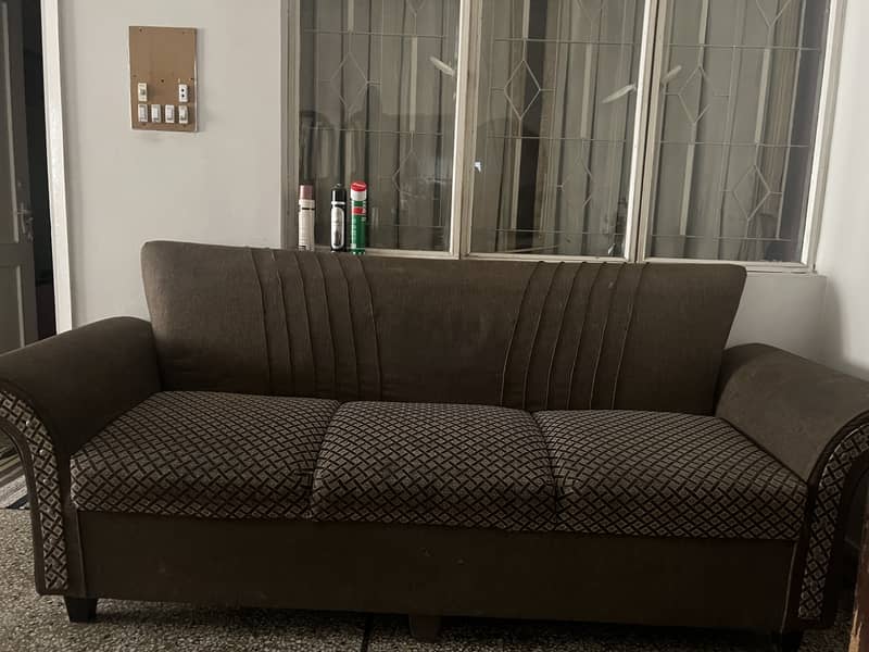 Selling Sofa Set – Average Condition 2
