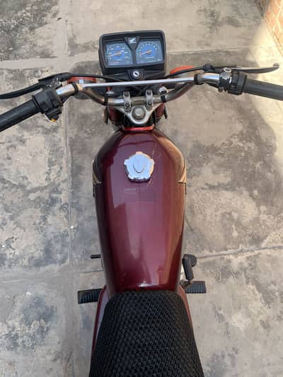 Honda cg 125 2015 model very well maintained