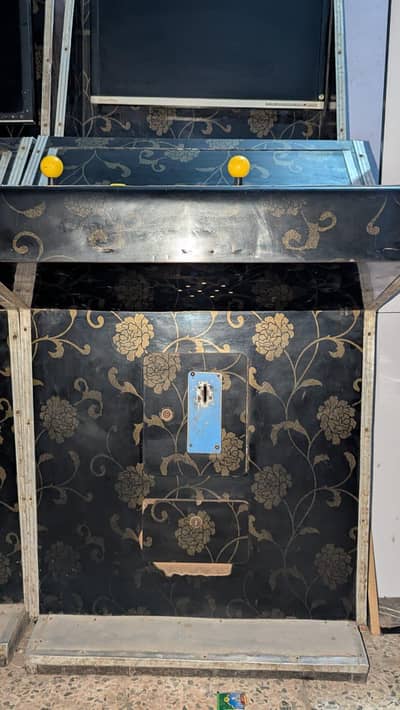 gaming arcade machine 3 machines per machine 18000
