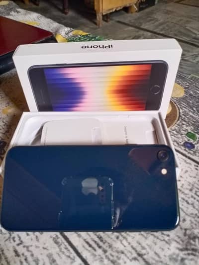 IPHONE SE3 (2022)