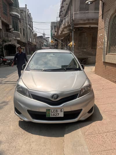 Vitz 2012 almost original condition