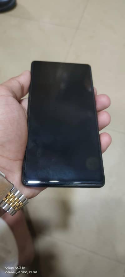 Pixel 6a minor glass brake (Urgent sale)